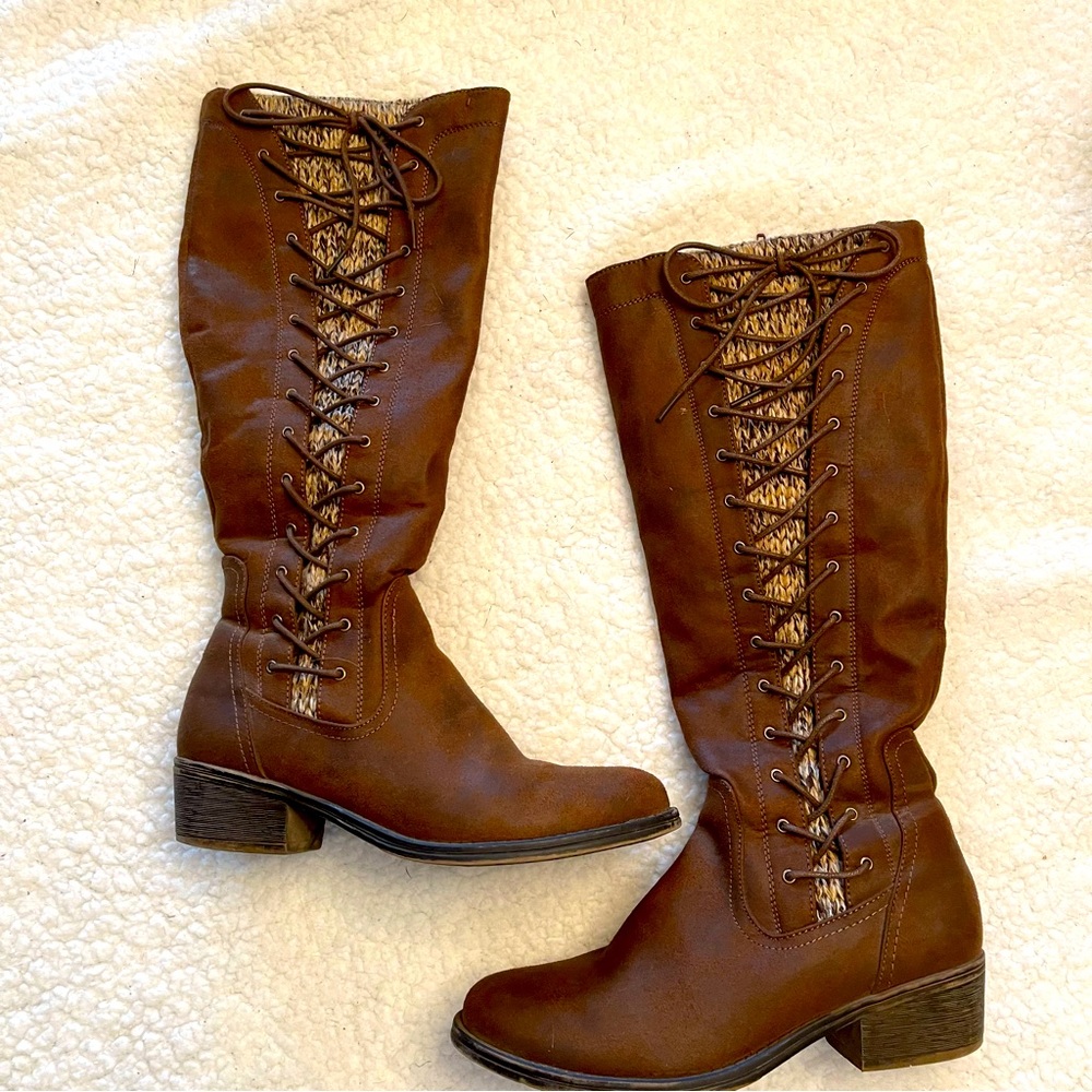 SO Low Heeled Faux Suede Tall Boots 8.5